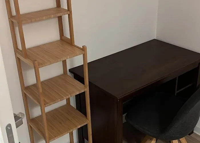 Quiet Vatican Hideaway, 1 Min To Train Station Apartamento Roma